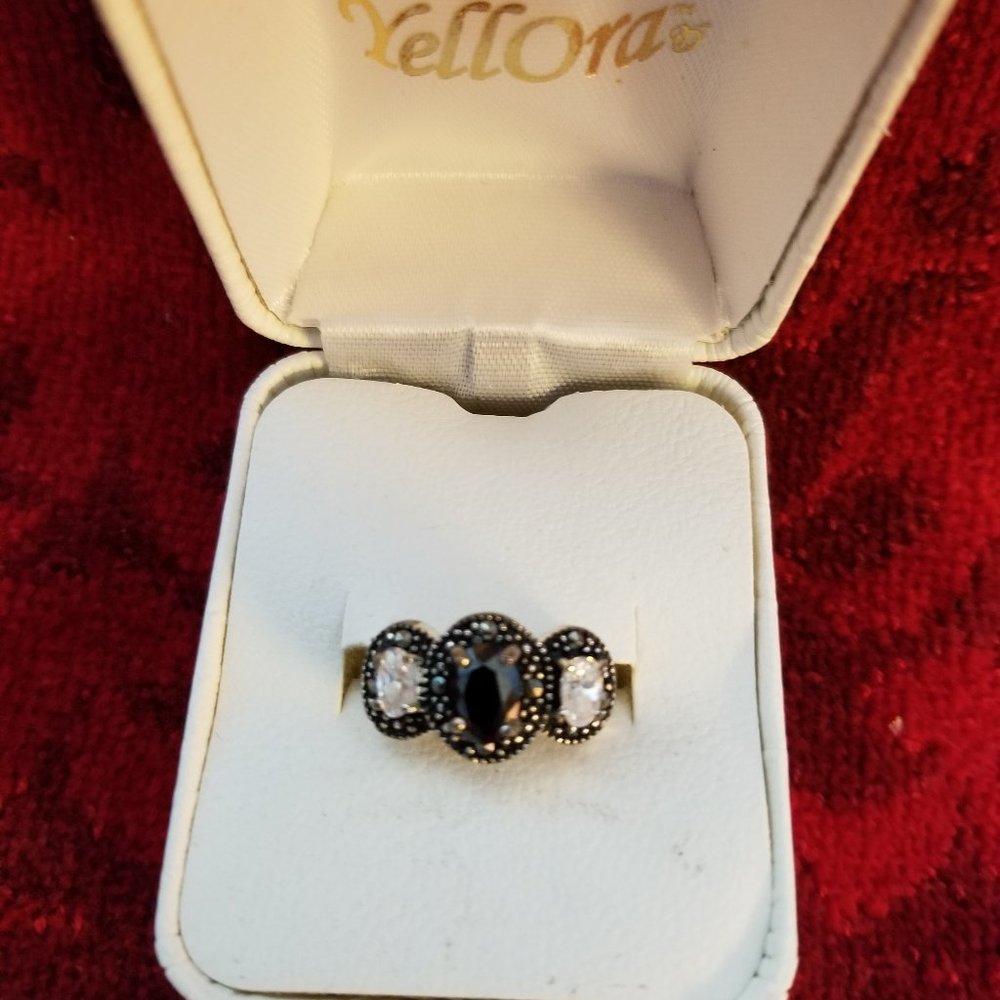 Onyx & CZ's Sterling Silver Ladies Ring size 7